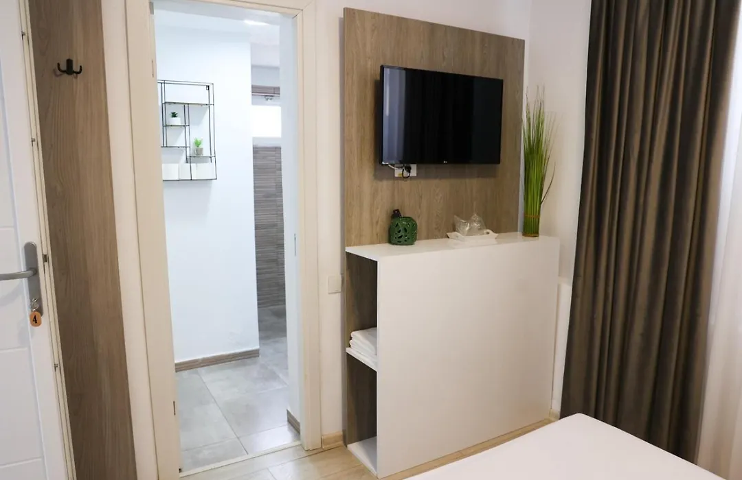 Pensiunea Prestige House-1