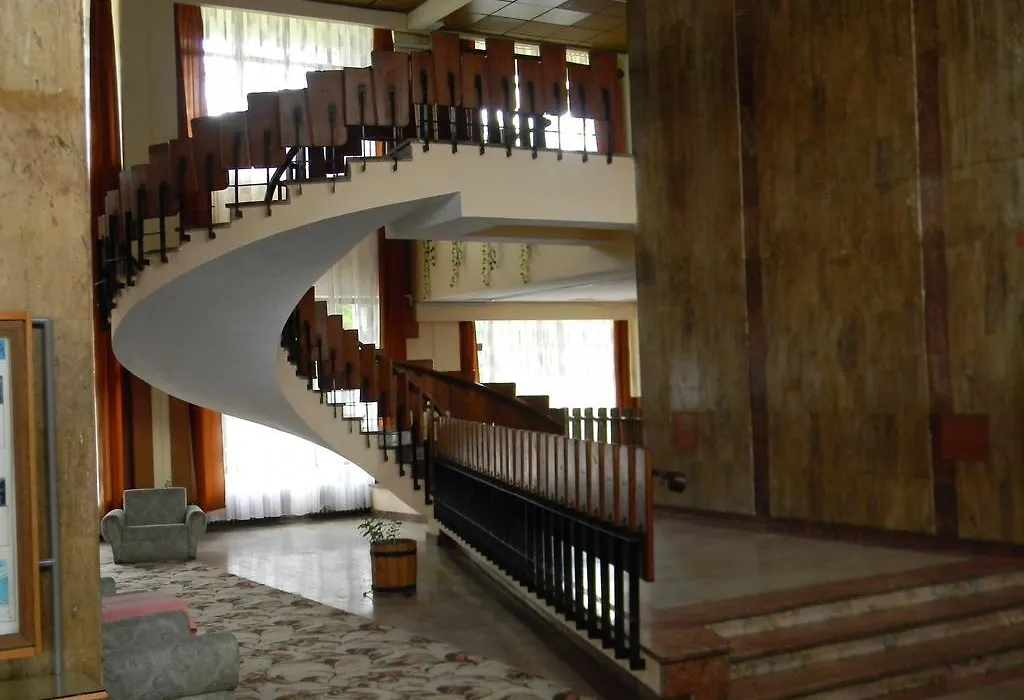Hotel Lotru-1