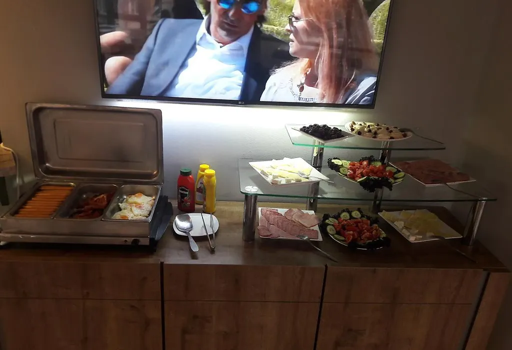 Hotel Oxigen Petrosani-1