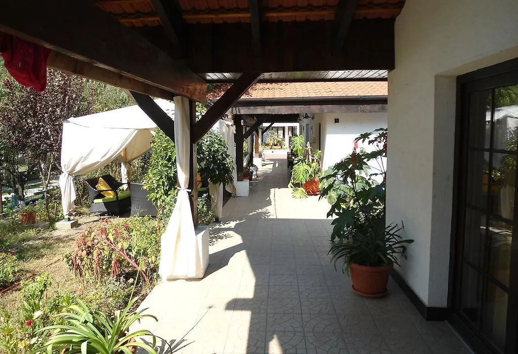 Pensiunea La Dolce Vita-1