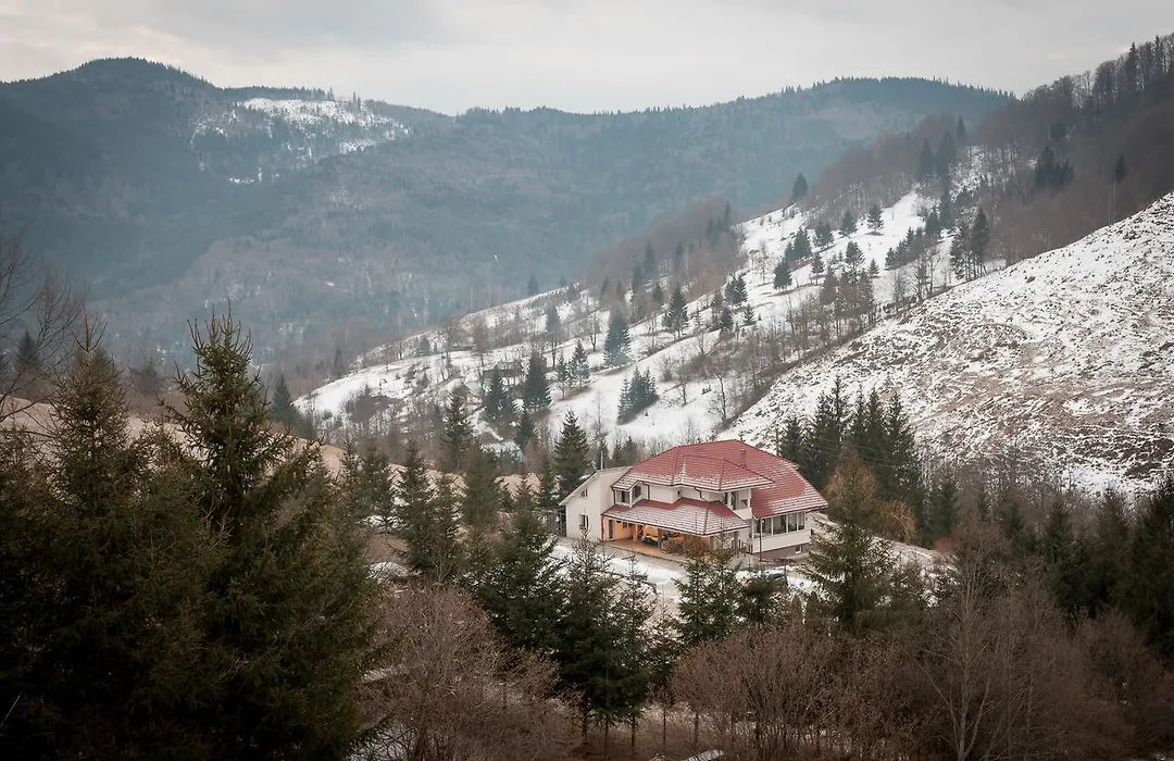 Pensiunea Aurora Izvorul Muntelui-1