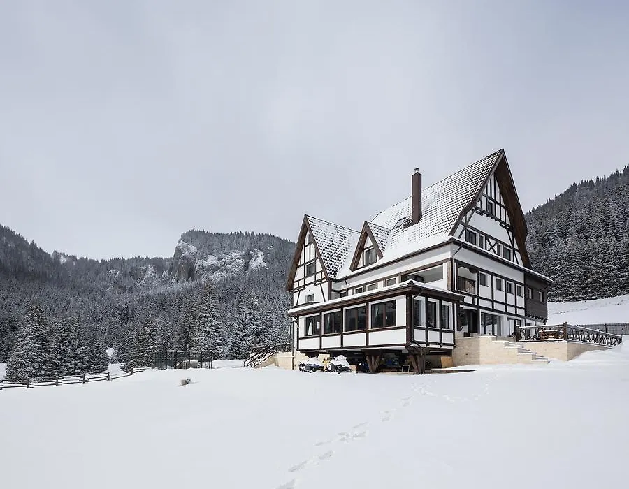 Chalet Alpina-1