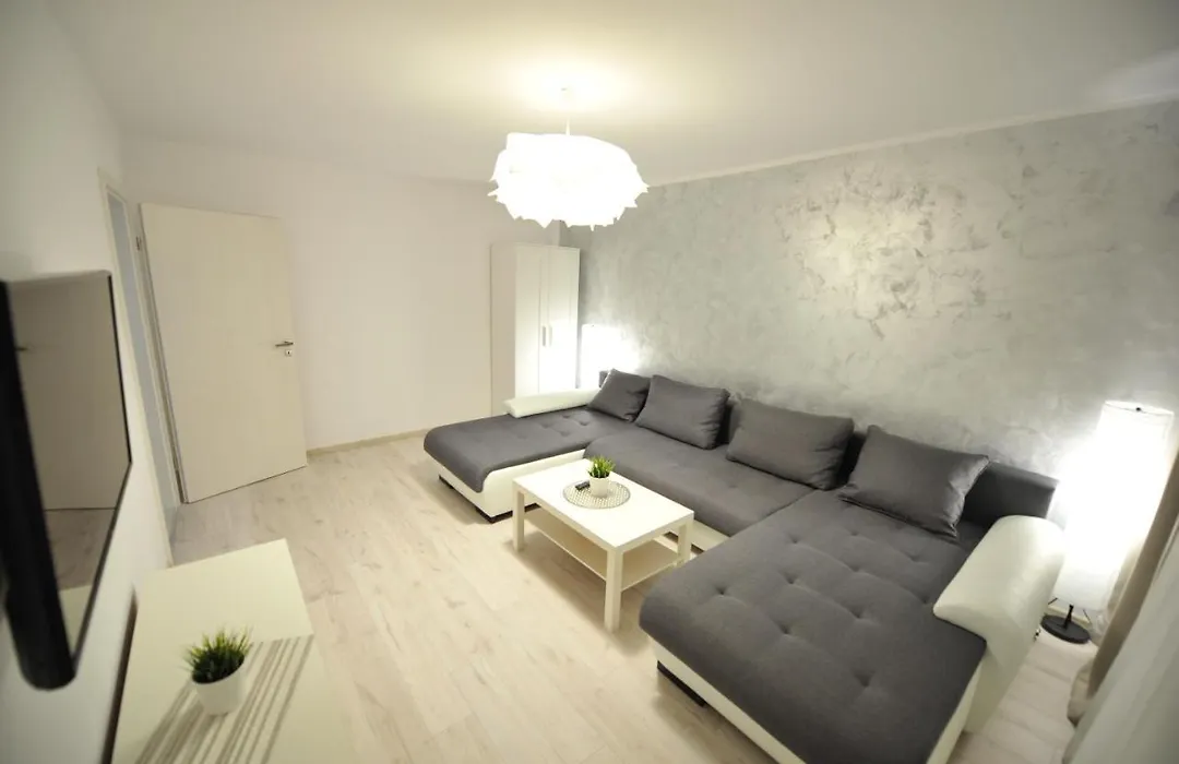 Bella-Isa Apartment Central-1