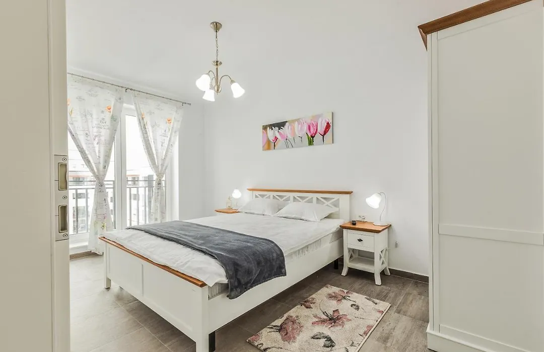 Elegant Sophia'S Apartment-1