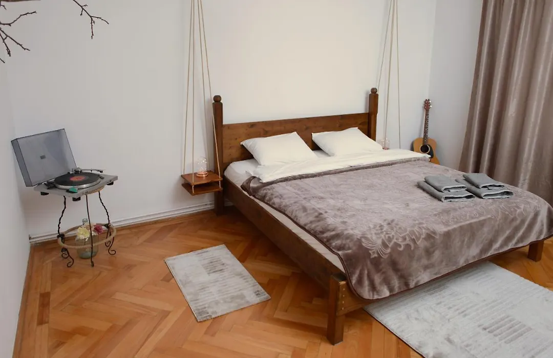 Sunshine Apartment-1