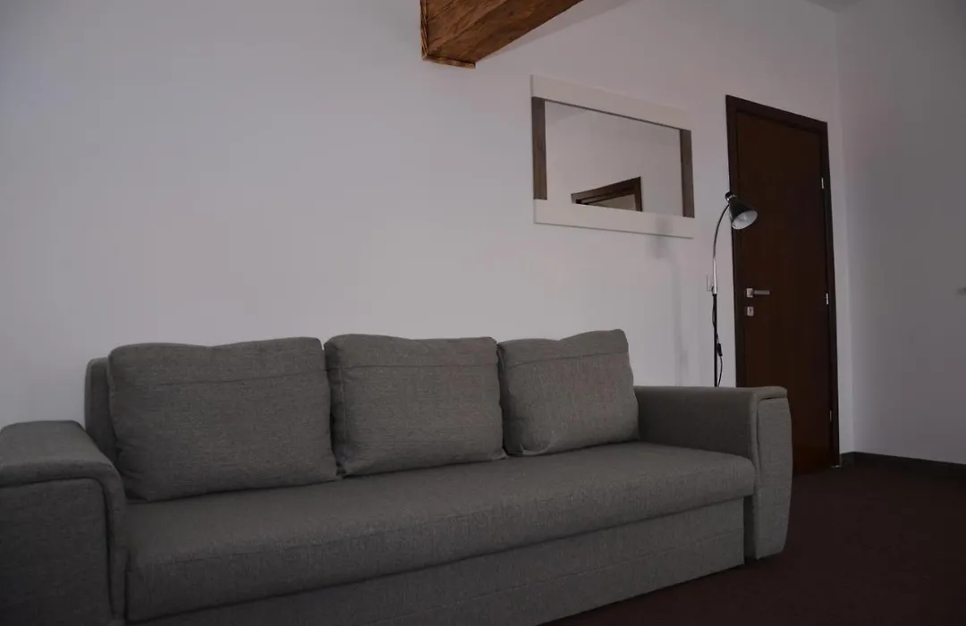 Cristian Inn-1
