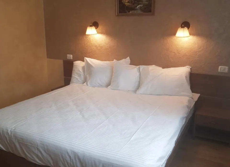Efm Motel-1