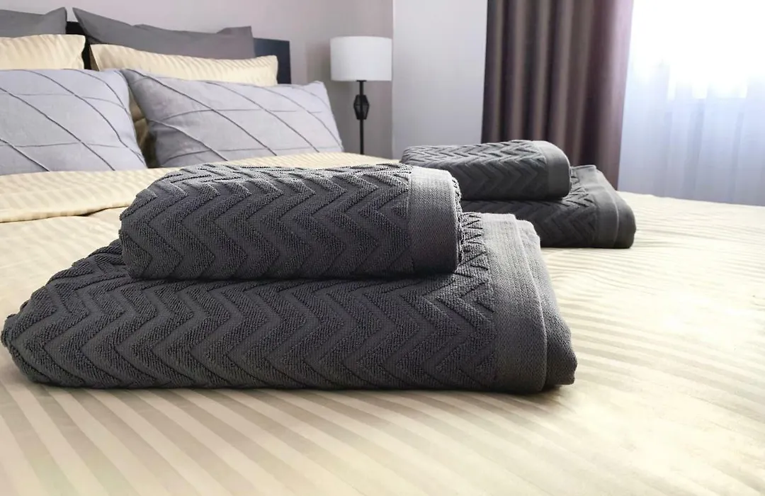 Mhc Quiet Deluxe Suite Near Downtown - Free Parking-1