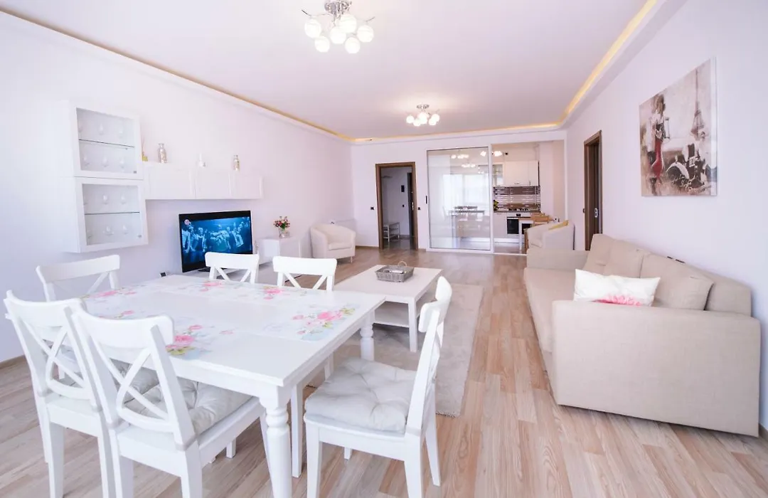Isaran 3P Apartment Brasov-1