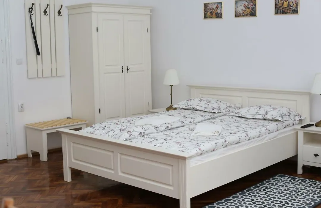Schick Apartment-1