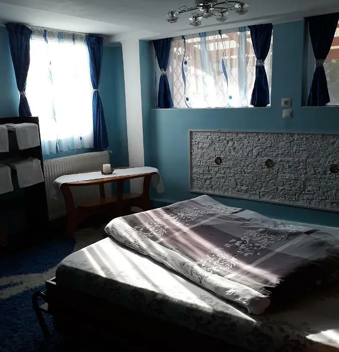 Jaky Residence Cu Terasa-1