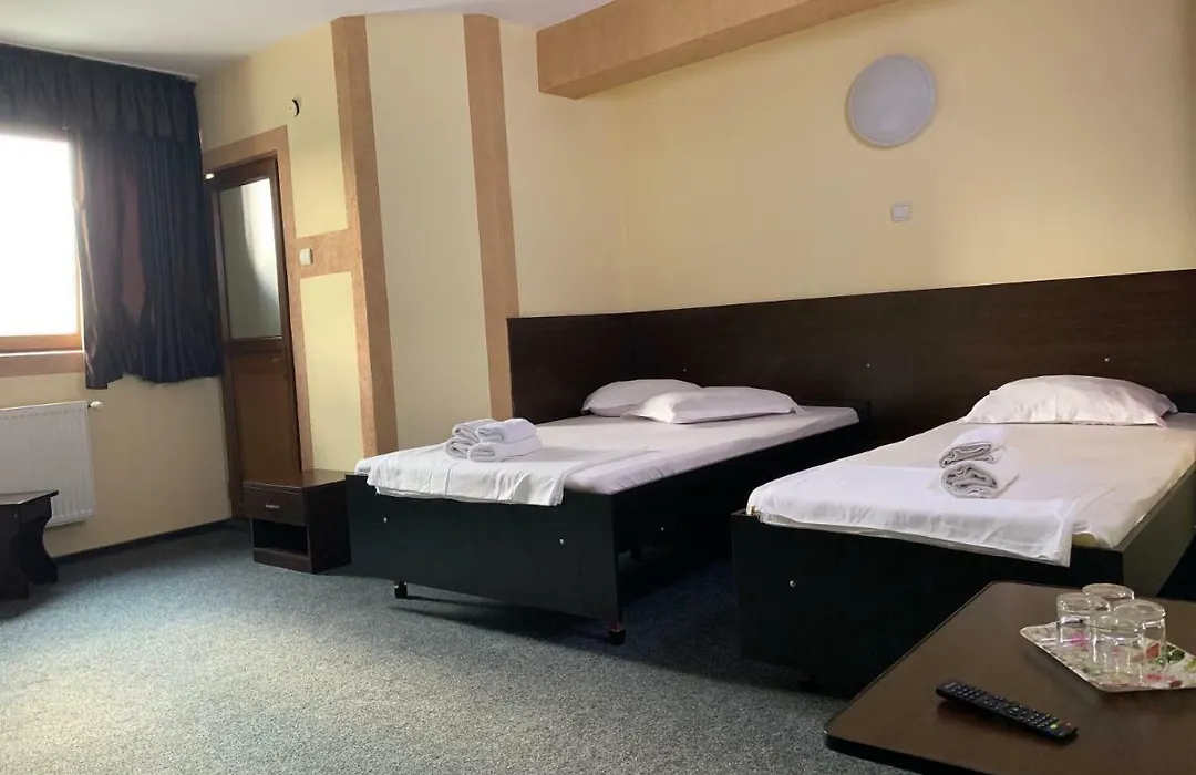 Hotel Monte Carlo-1