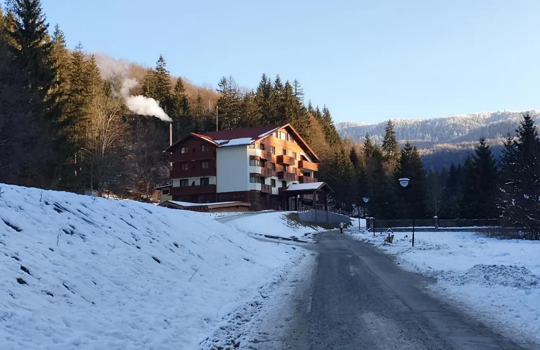 Monte Cervo Bio Hotel & Spa-1