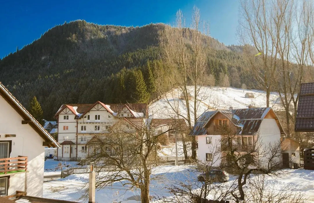 Vila Moecel-1