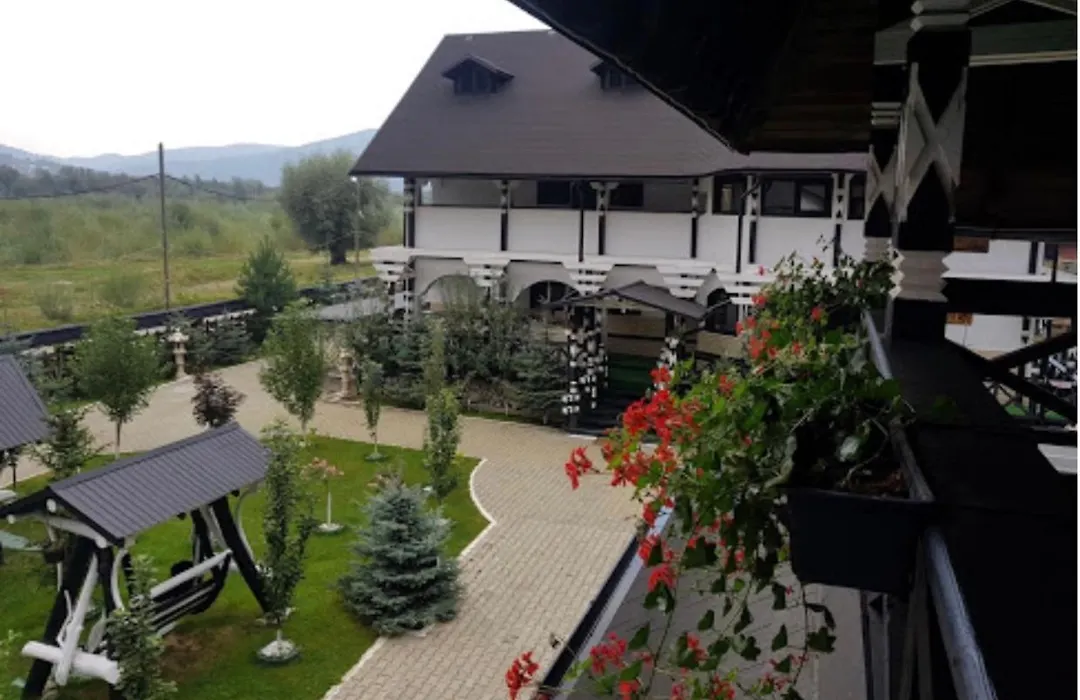 Complex Lions Bucovina-1