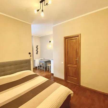 Johann Gott Suite-2