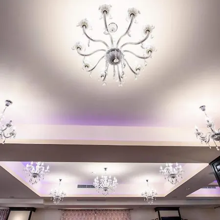 Hotel Roberts-2