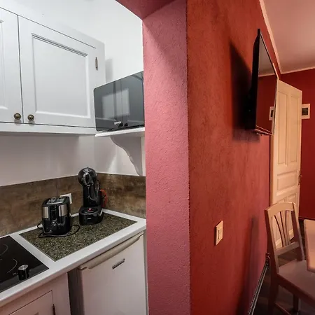 Central Park Apartment-2