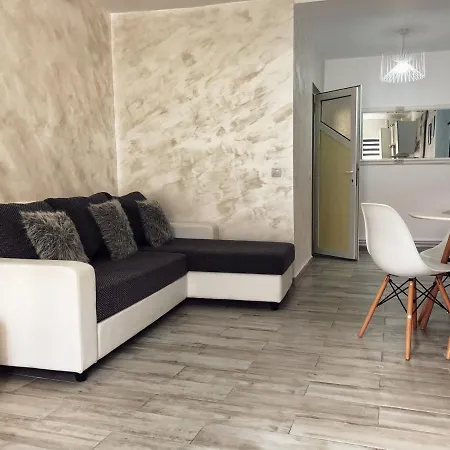 Veraci Apartments-3