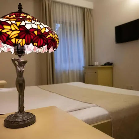 Hotel Bohemia-2