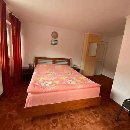 Vila Monski-2