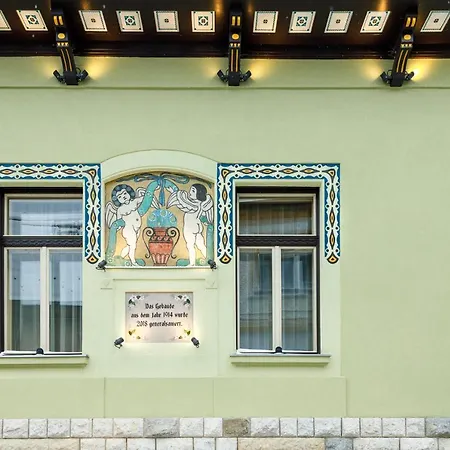 Schuster Boarding House-2