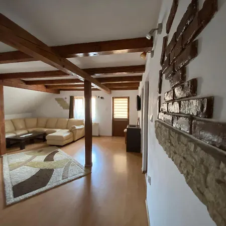 Casa Floare de Colt-3
