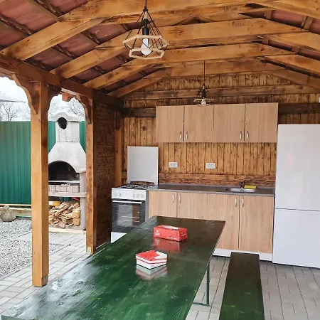 Edith'S House-3