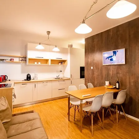 Ardor Apt - Bright And Secluded Apartment In The Heart Of Old Town-2