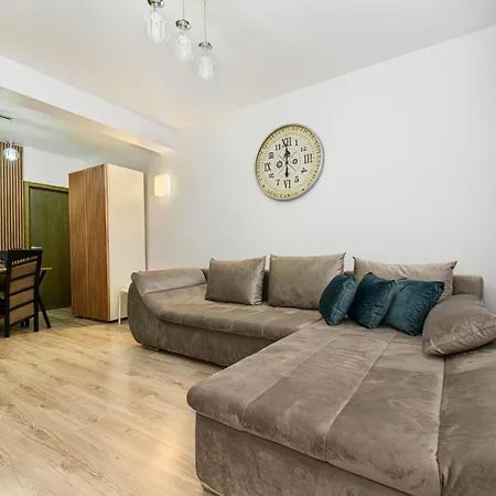 Eduard Home-2