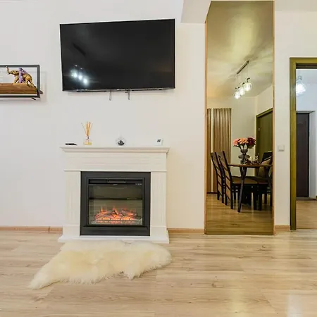 Eduard Home-3