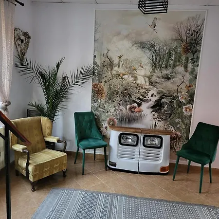 House Of Julia-3
