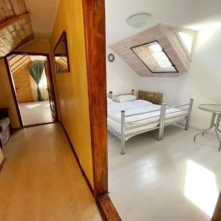 Quiet House Brasov-2