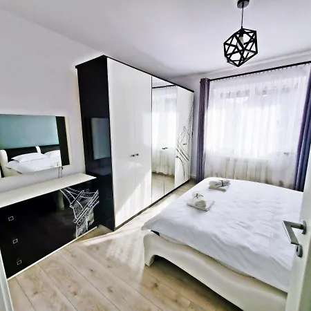 Avi Recharge Spot-2