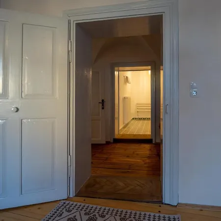 Casa Josef Bacon - La Strada --3