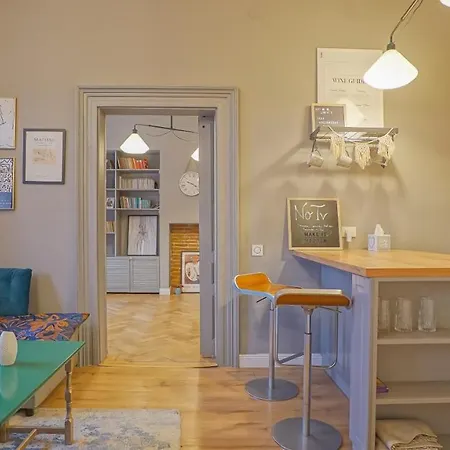 Coroni Republic Apart-3