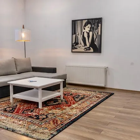 Zakarias Apartments-3