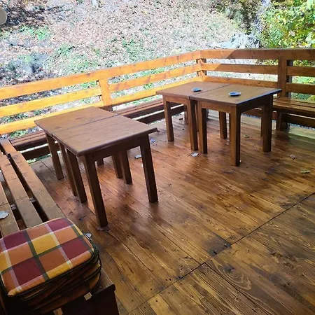 Casa Cu Vitralii-3