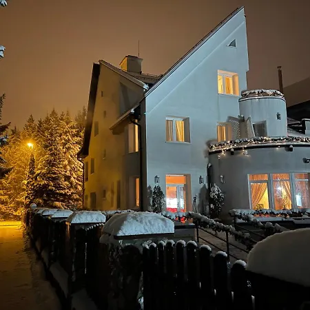 Vila Diana - Poiana Brasov With Breakfast Optional At Hotel Simona Halep-3