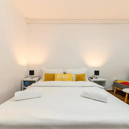 Jad Apartments - Calea Bucuresti-3