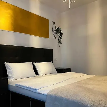 Top Apartment-3