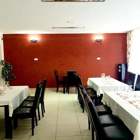 Pensiunea Valea Frumoasei-3