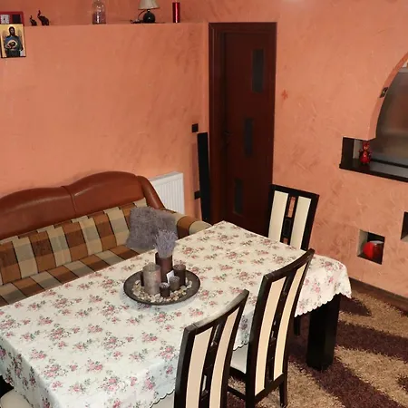 Amelia House-3