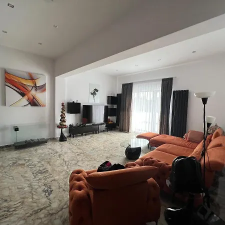 R&B Apartments-3