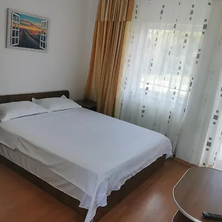 Vila Veritas-2