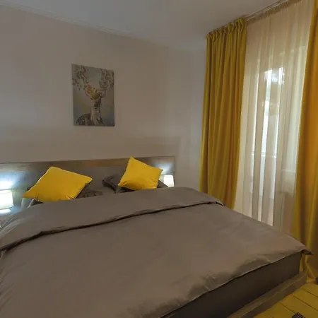 Luxury 2 Bedroom Holiday Apartment-2