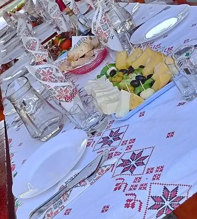 Pensiune -Cazare -Restaurant Casa Deni-3