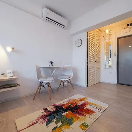 Holiday Studio Sibiu - Central, Cozy & Self Check-In-3