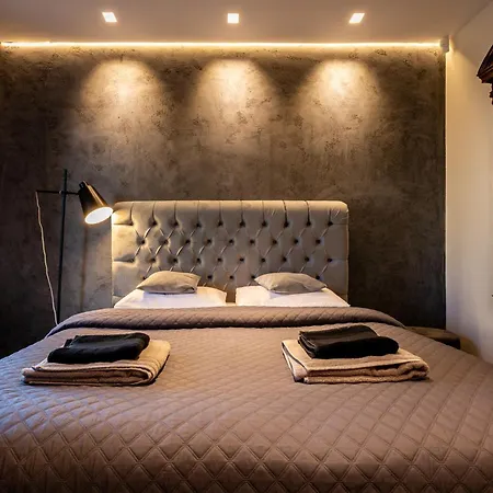 Alto Studio&free private parking-3