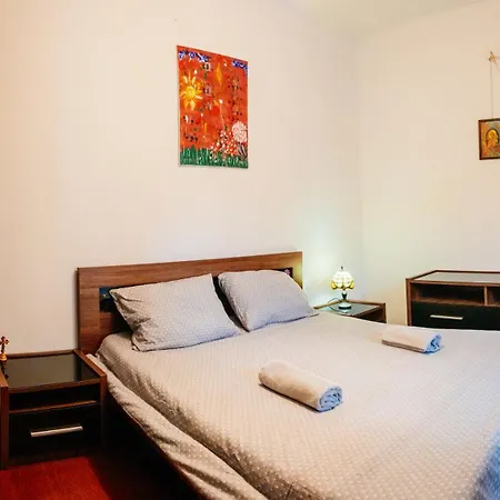 Maan Central Apartment Pet Friendly Location-2